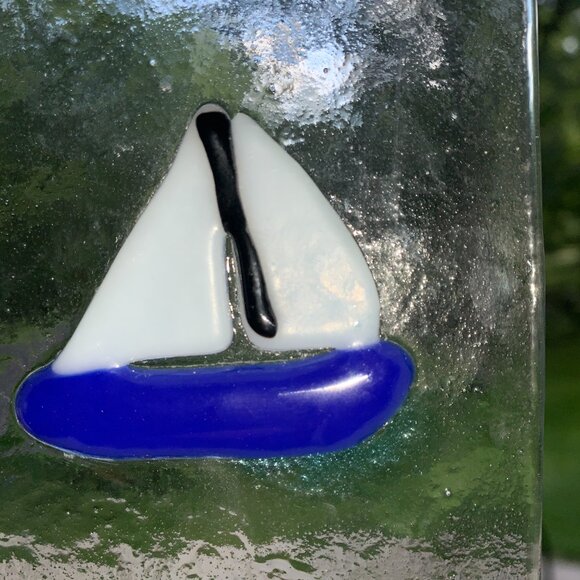 #6634 FUSED GLASS SAIL BOAT  SAIL BOAT SUN CATCHER - Picture 4 of 10